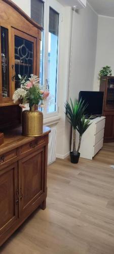 2 Bedroom Gem Near Milano Centrale Fast Wi Fi Kademy House الغرفة الصورة