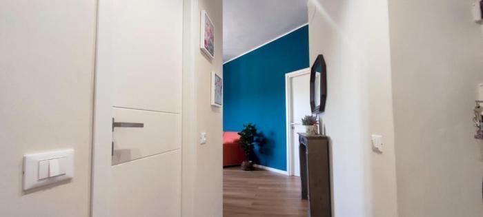 2 Bedroom Gem Near Milano Centrale Fast Wi Fi Kademy House الغرفة الصورة