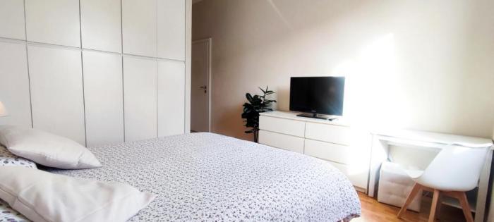 2 Bedroom Gem Near Milano Centrale Fast Wi Fi Kademy House الغرفة الصورة