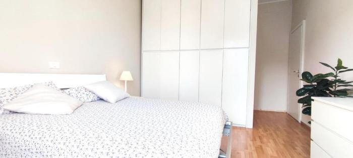 2 Bedroom Gem Near Milano Centrale Fast Wi Fi Kademy House الغرفة الصورة