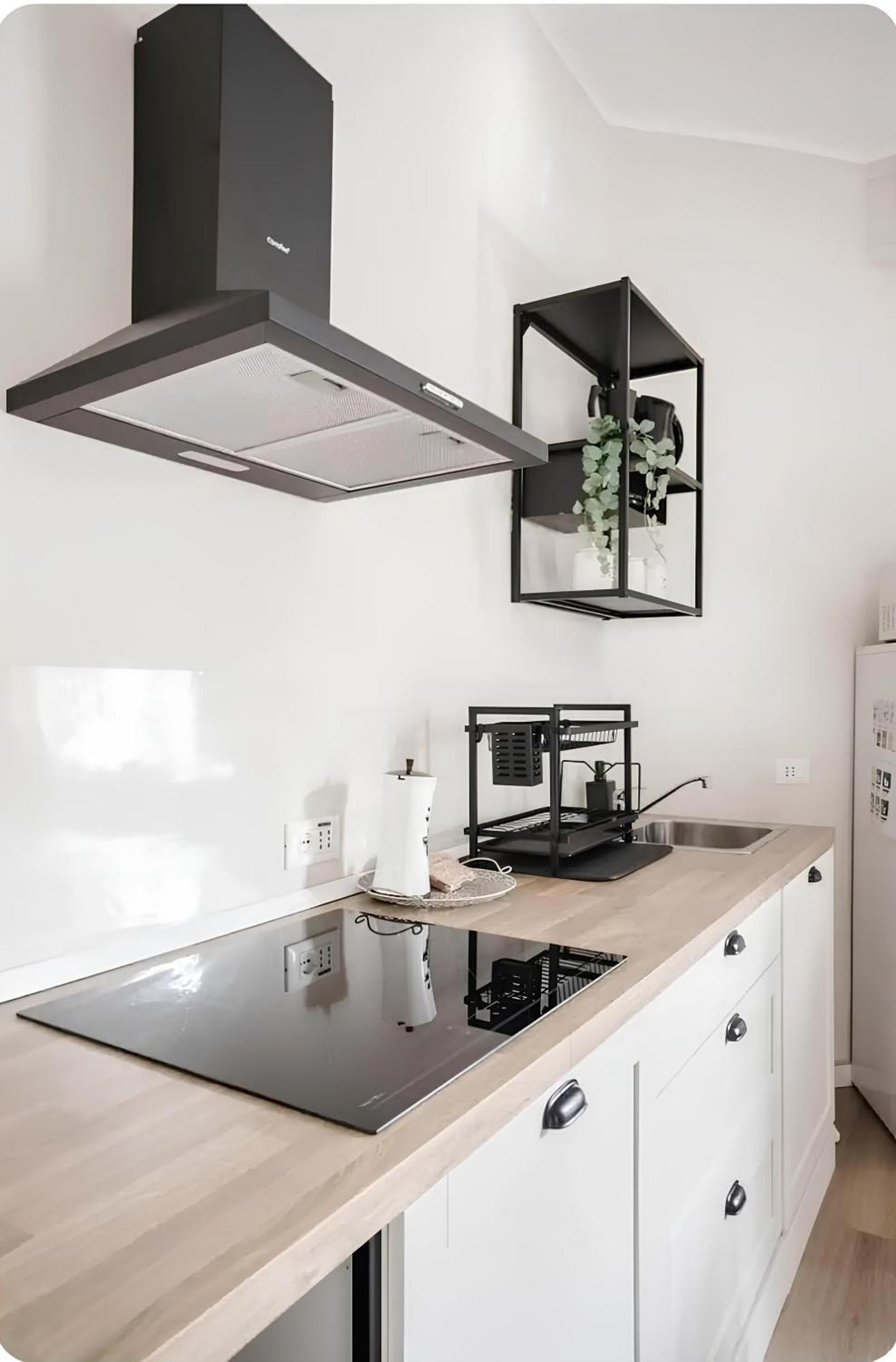 2 Bedroom Gem Near Milano Centrale Fast Wi Fi Kademy House المظهر الخارجي الصورة