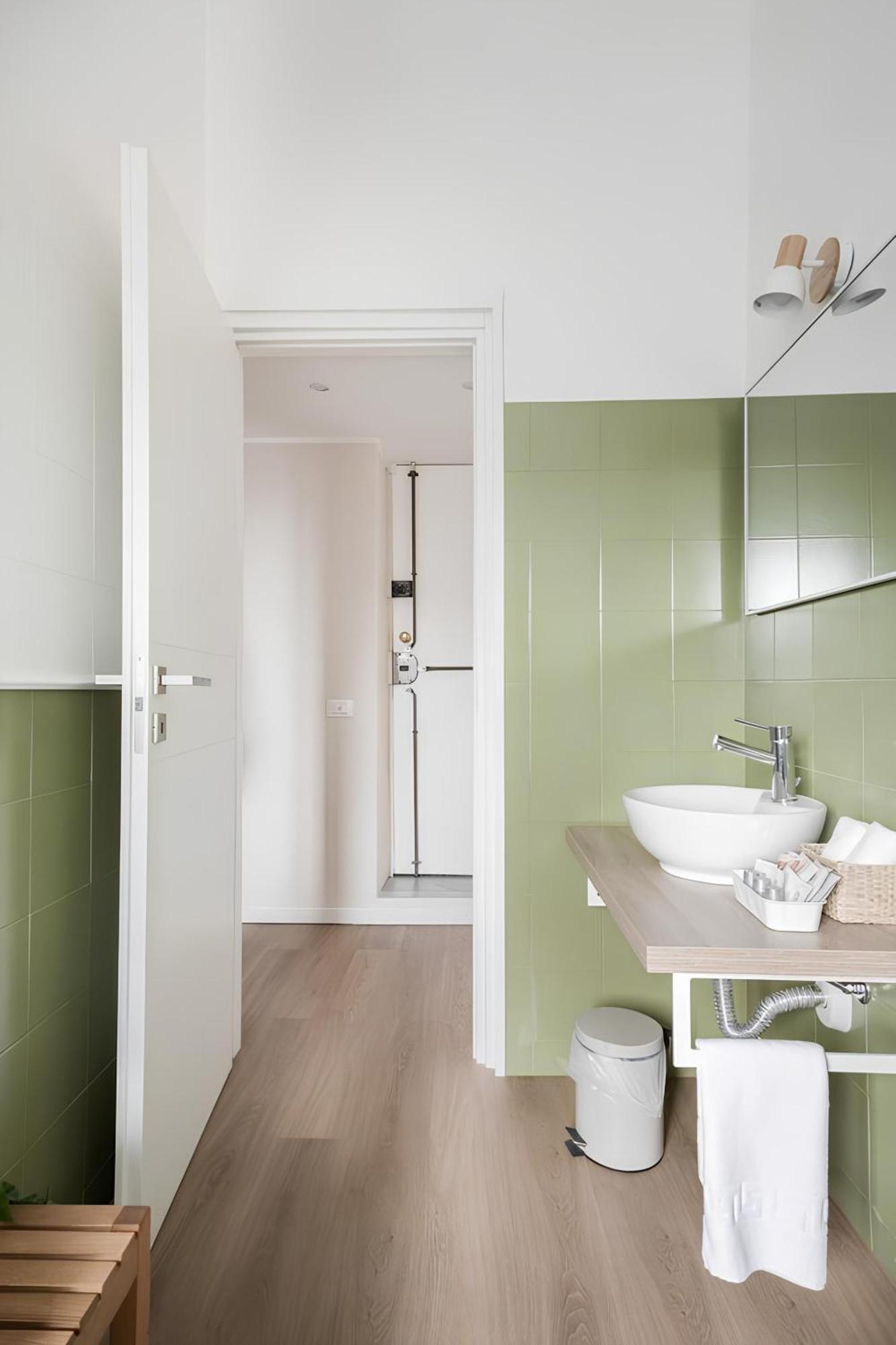 2 Bedroom Gem Near Milano Centrale Fast Wi Fi Kademy House المظهر الخارجي الصورة
